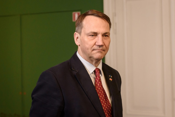 Sikorski o "chrześcijańskim obowiązku Ukrainy". Reaguje na słowa Kułeby