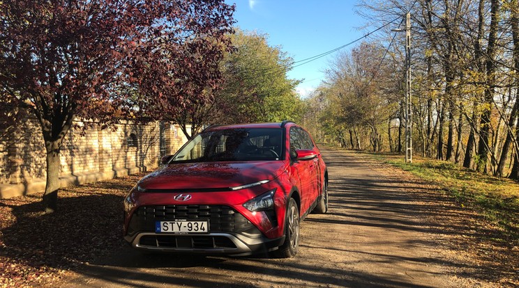 Kevésbé jellegzetes Hyundai, talán az orráról lehet felismerni leginkább a hovatartozását