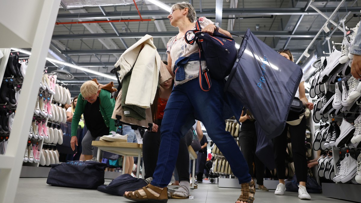 Még csak ma nyílt meg a Primark, máris csalók élnek vissza a nevével