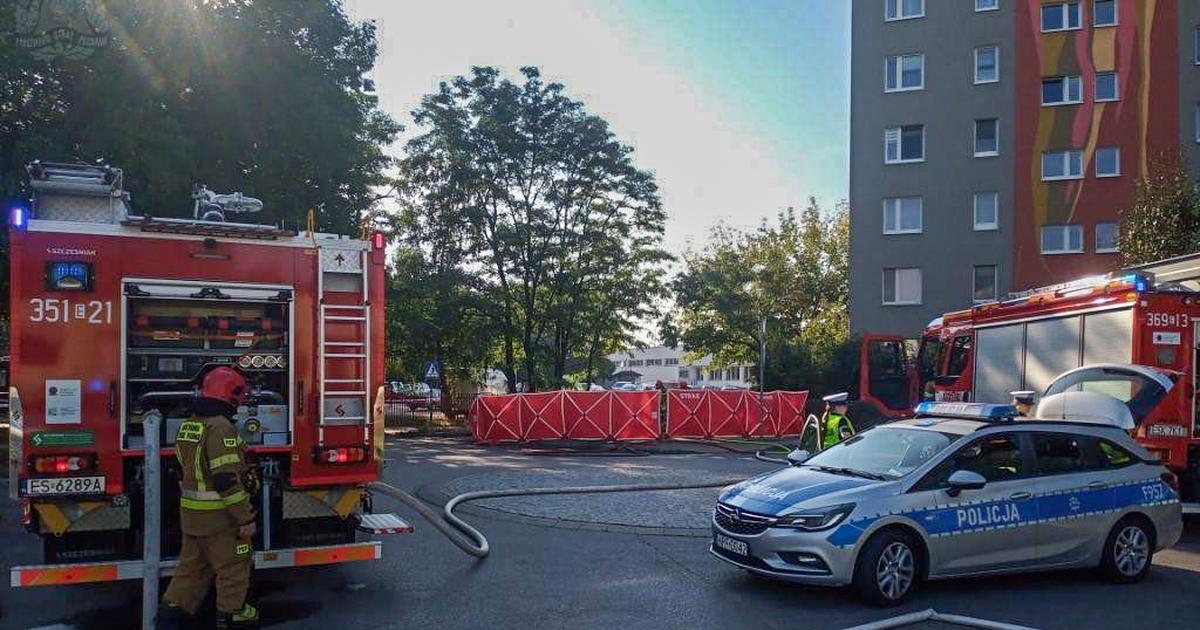  Pożar auta elektrycznego w Skierniewicach. Zginął kierowca, a pojazd spłonął doszczętnie