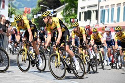 Team Jumbo-Visma z powodu COVID-19 wycofał się z wyścigu Dookoła Szwajcarii