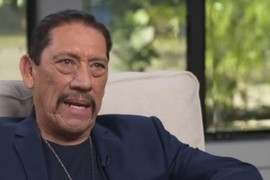 "Hvala na brizi, ali NISAM UMRO", slavnog glumca ŽIVOG SAHRANJUJU, nastala panika, on se oglasio: I njegov kolega naseo na priču o LAŽNOJ SMRTI