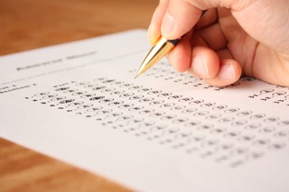 Egzaminy wstępne na aplikacje korporacyjne 2012 r. - w tym roku jest więcej chętnych