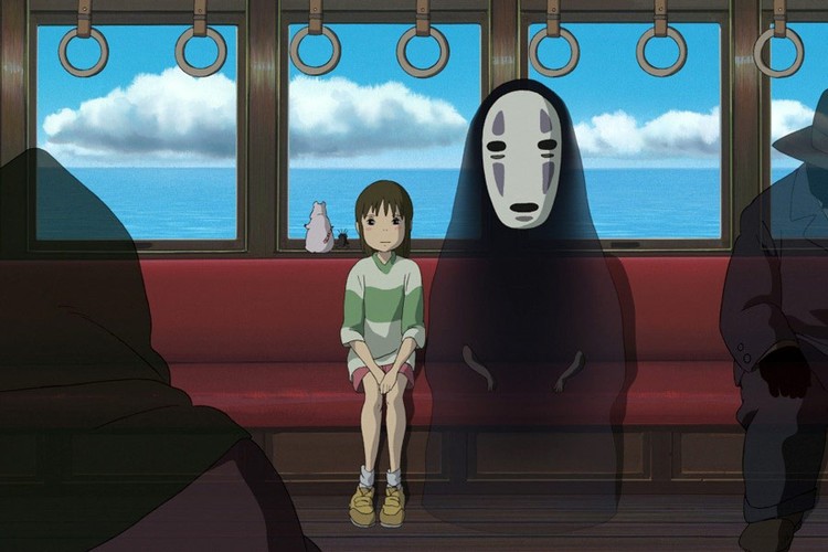 <strong>4. Spirited Away: W krainie Bogów (Sen to Chihiro no Kamikakushi; Hayao Miyazaki, 2001)</strong>
<br><br>
Magiczna historia rozgrywająca się w niewiarygodnym świecie. Przepiękna animacja i rewelacyjne efekty wizualne. Film otrzymał wiele nagród, m.in. Złotego Niedźwiedzia ma MFF w Berlinie 2001 oraz nagrodę Japońskiej Akademii Filmowej za najlepszy film roku 2001.
<br><br>
Do bajkowego świata pełnego tajemniczych postaci trafia mała dziewczynka, która postanawia rozpocząć naukę magii u czarownicy... 
<br><br>
Film znany pod angielskim tytułem 