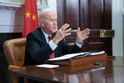 Chiny poniosą konsekwencje, jeśli pomogą Rosji? Biden ostrzegł Xi