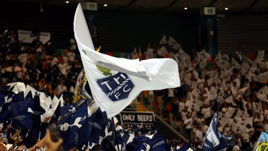 kibice ukarani za nazistowskie gesty. dostali bezterminowe zakazy stadionowe