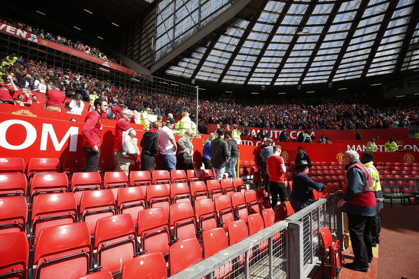 Old Trafford ewakuowane przez... szkoleniową atrapę bomby!