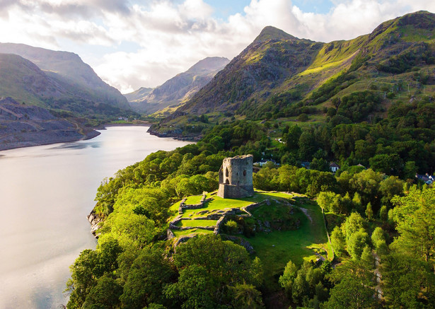 Zamek Dolbadarn, przełęcz Llanberis, Walia, Wielka Brytania