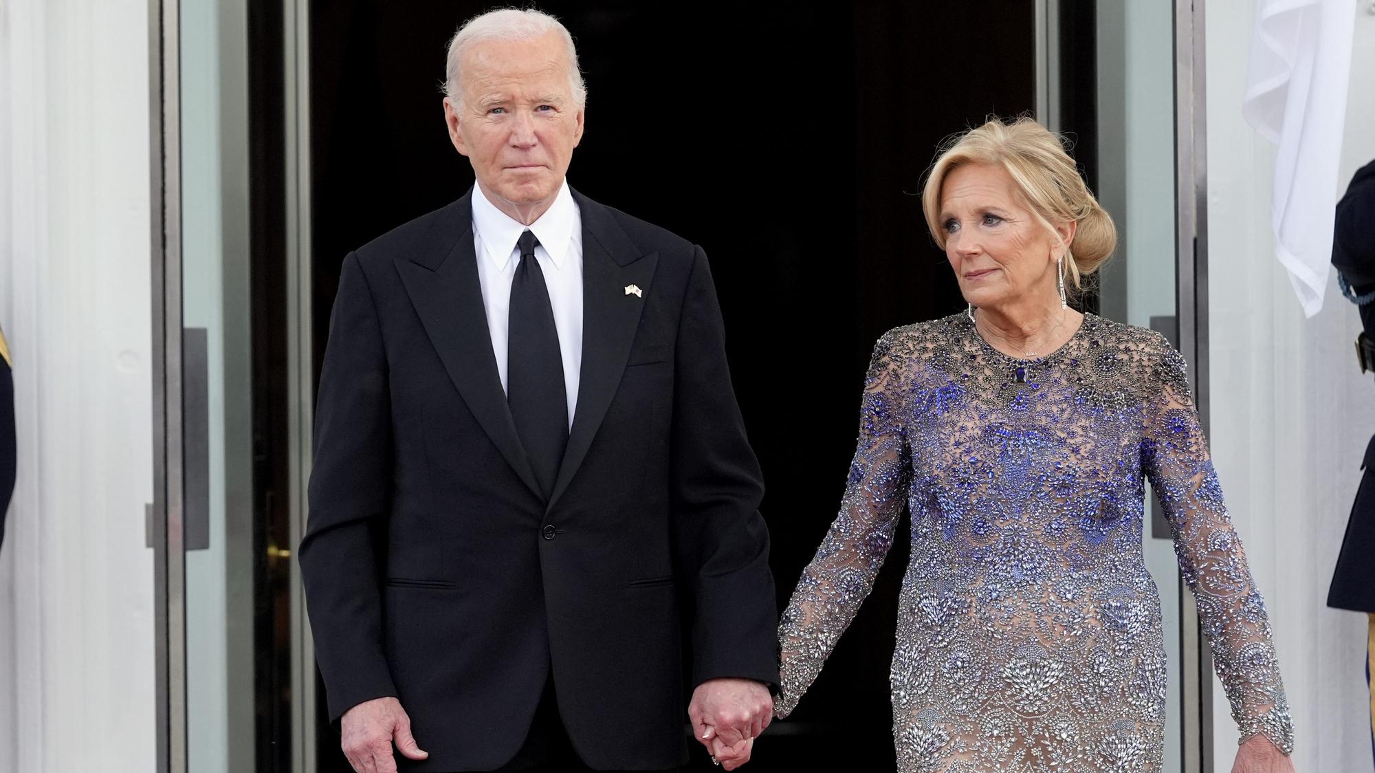 Americký prezident Joe Biden spolu s manželkou, prvou dámou Jill Bidenovou.