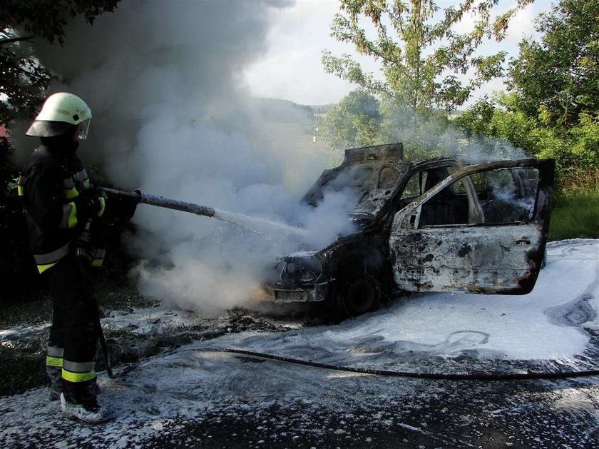 Jej auto stanęło w ogniu! Twoje też może kiedyś wybuchnąć!