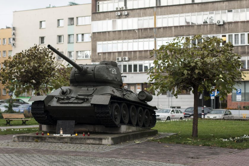 Czołg stojący w Gliwicach ma trafić do muzeum