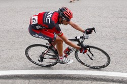 Kariera włoskiego kolarza wisi na włosku. Ballan może stracić nerkę