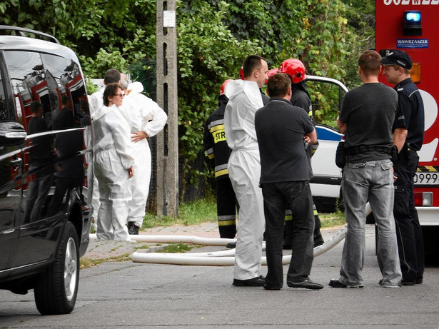 Warszawa, ul. Mikołaja Paganiniego. Akcja policji i ABW podczas przeszukania domu jednorodzinnego w związku ze sprawą Brunona K .