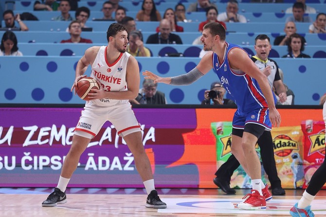 Aleperen Šengun i Nikola Jokić