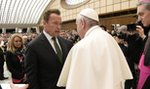 Schwarzenegger spotkał się z papieżem Franciszkiem. Mówili do kobietach