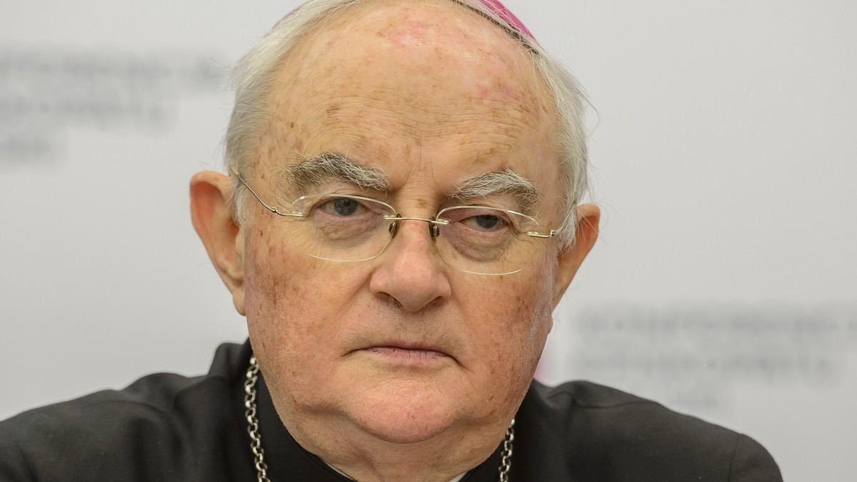 Abp Henryk Hoser wypowiedział się na temat zapłodnienia in vitro. Hierarcha skrytykował sposób, w jaki kwestia ta przedstawiana jest w mediach.