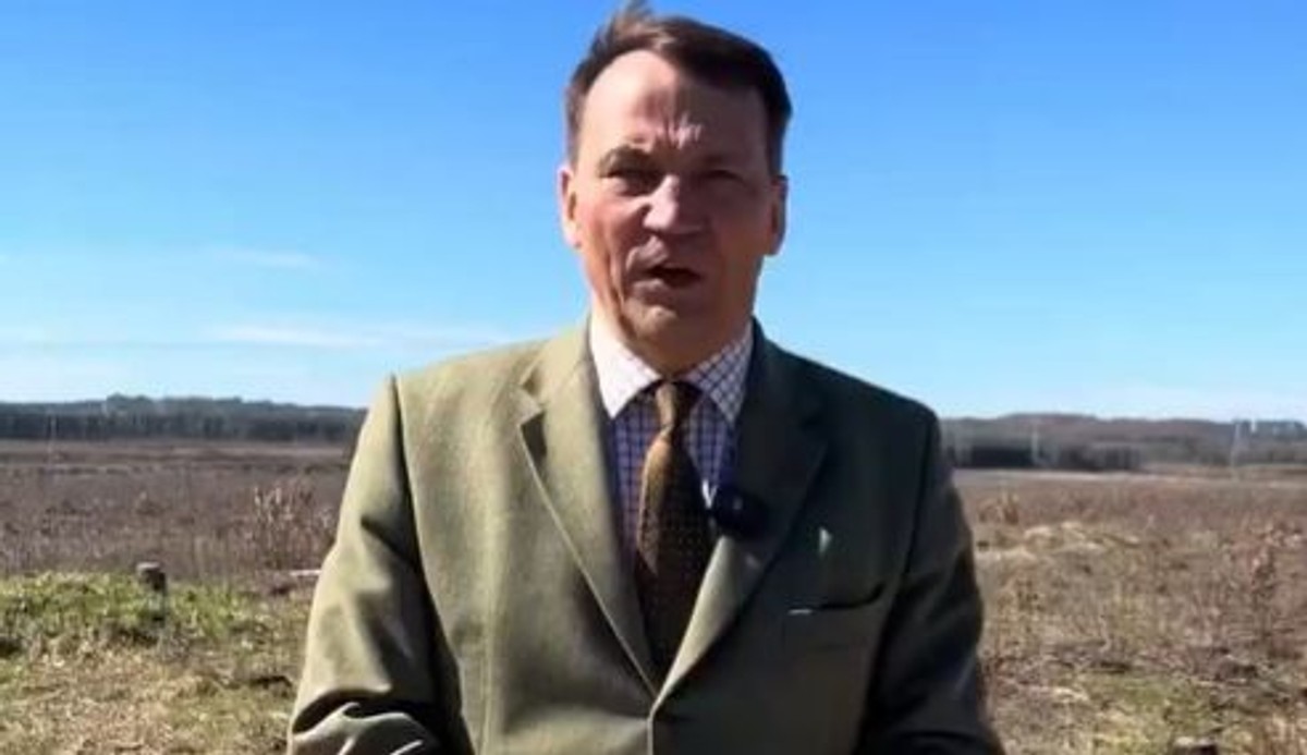 Białorusini zaszarżowali. Złożyli ministrowi Sikorskiemu propozycję . „Przyjdź i odbierz”