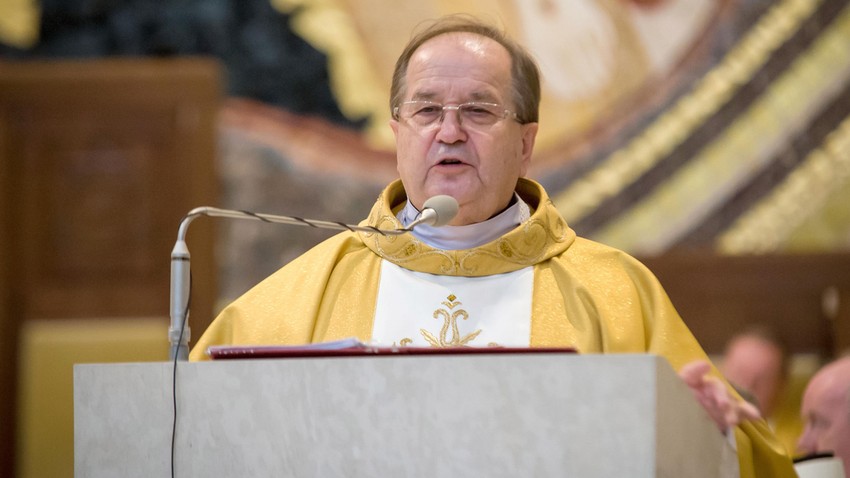 Ksiądz Tadeusz Rydzyk apeluje do słuchaczy Radia Maryja o ...