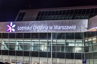 Część lotów z lotniska Chopina trafi do Modlina i Radomia? Zapowiedź wiceministra