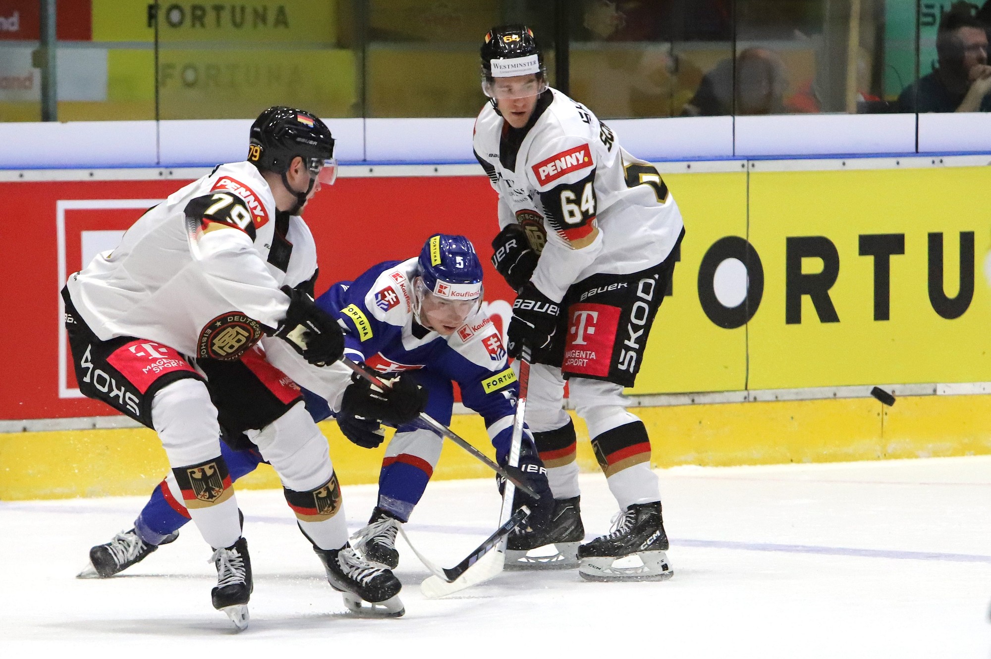 Philipp Preto (Nemecko), Jakub Kolenič (Slovensko) a Cedric Schiemenz (Nemecko).