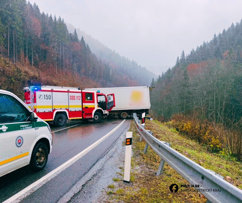 Na Donovaloch došlo k vážnej nehode.