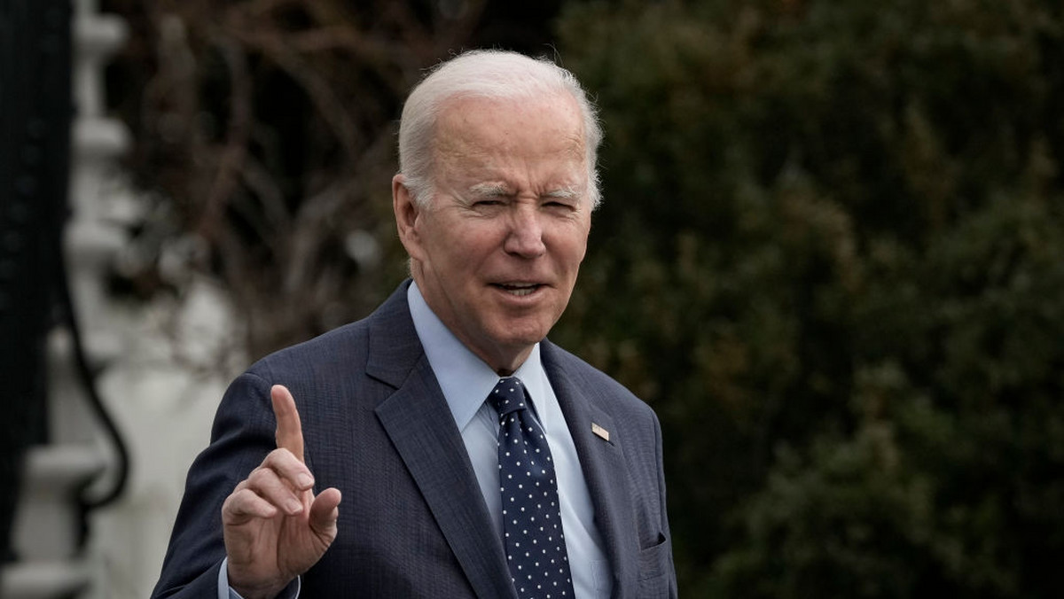 Joe Biden też padł ofiarą manipulacji. Miał zakazać burgerów