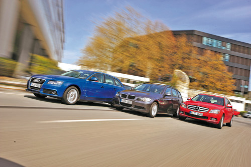 Audi A4 kontra BMW 3 i Mercedes C - Eleganckie i drogie, ale czy praktyczne?