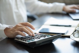 UOKiK tropi firmy, które nie płacą na czas swoim kontrahentom. Kto jest na celowniku?