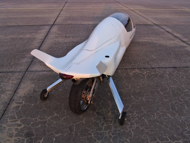 Acabion GTBO: motocykl czy samolot?