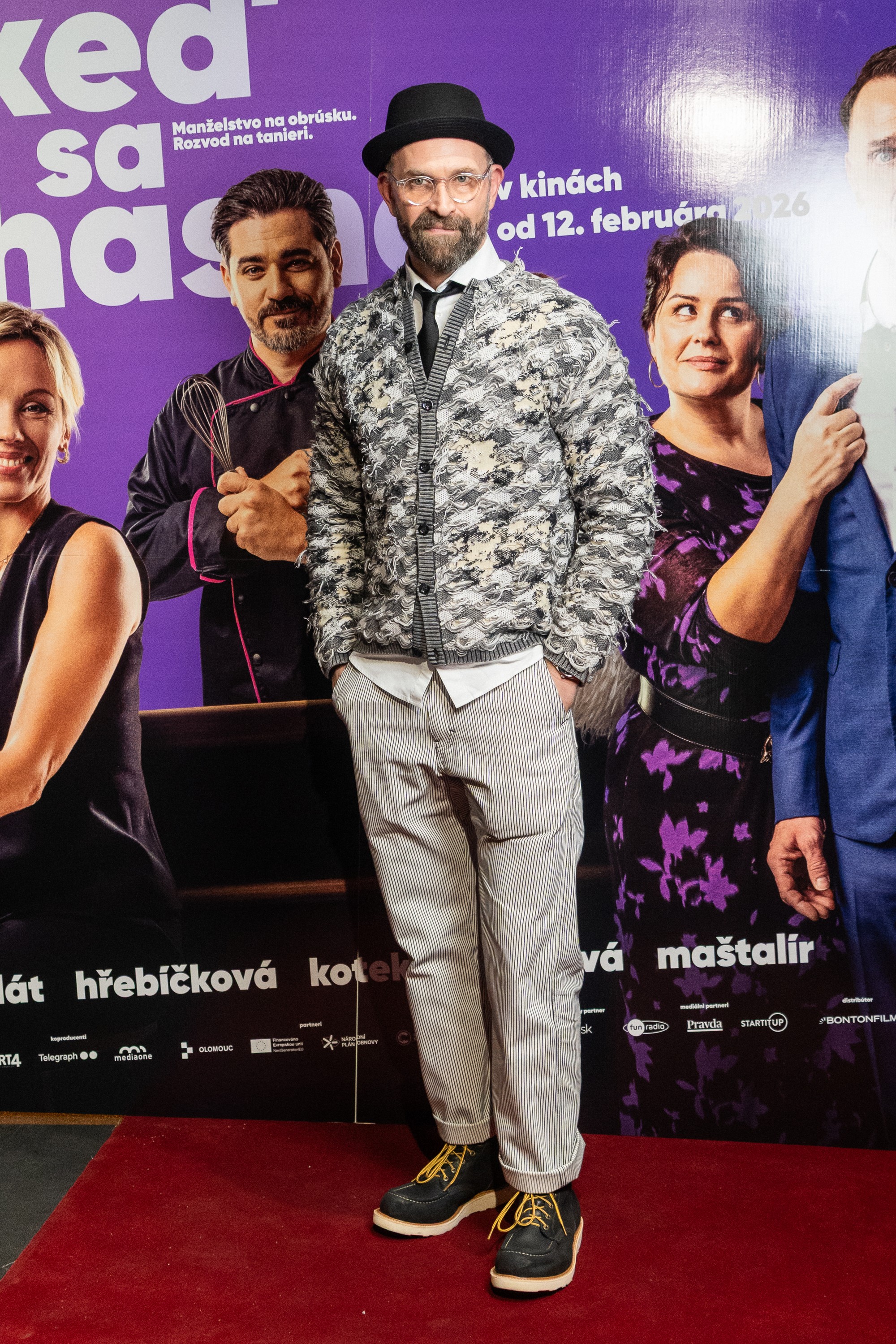 Tomáš Maštalír na premiére komédie Keď sa zhasne.