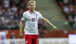 Kamil Jóźwiak w Jagiellonii zarabia krocie. Przeciętny Polak na taką pensję musi pracować rok