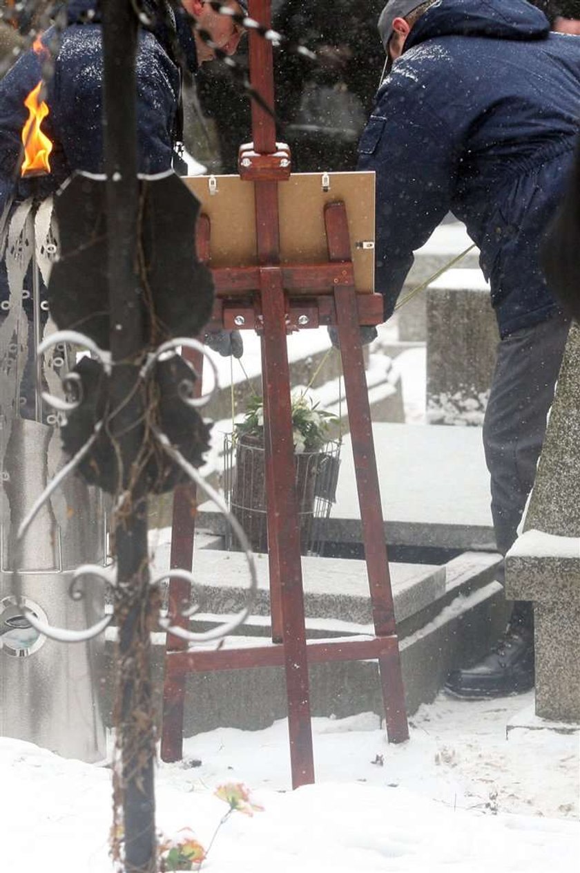 Palikot na pogrzebie Szymborskiej