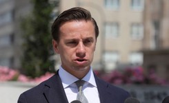 Bosak o wizycie Morawieckiego w Brukseli. 'Im więcej wywalczy, tym większe przyjmie zobowiązania'