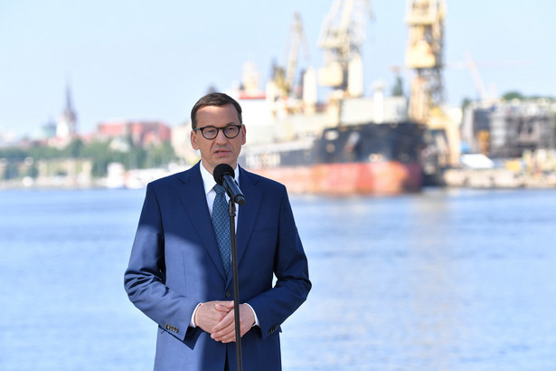 Premier Mateusz Morawiecki podczas wizyty w Porcie Szczecin