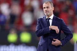 Hańba! UEFA pozdrawia Rosję, nigdy z nią nie zerwała kontaktu i czeka na jej powrót do gry