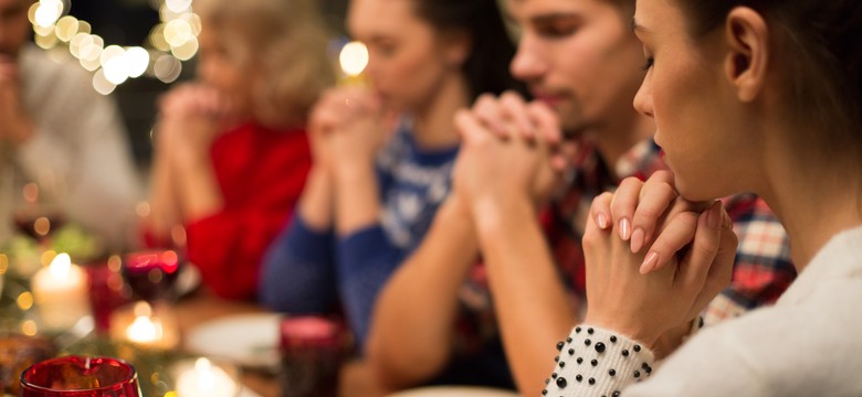 Modlitwy na Boże Narodzenie 2023. Jak modlić się 25 i 26 grudnia? [PRZYKŁADY]