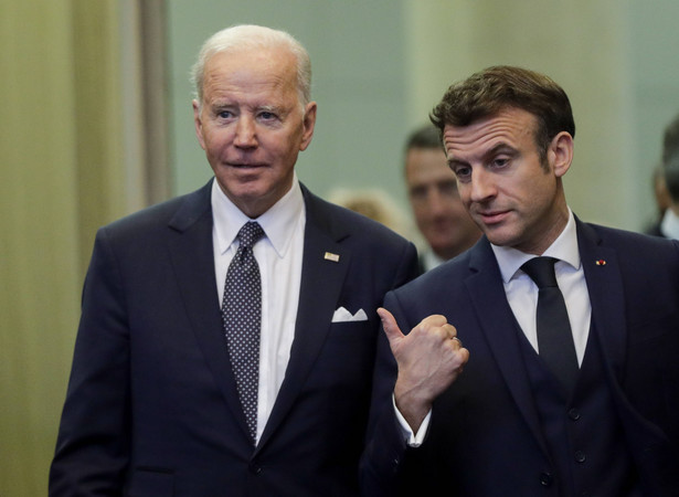 Joe Biden i Emmanuel Macron
