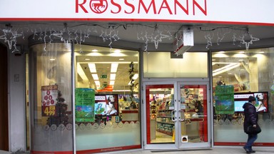 Oszuści podszywają się pod drogerie Rossmann i wyłudzają pieniądze