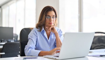 Staż pracy wpływa na uprawnienia pracownicze. Jak go obliczyć po zmianach w kodeksie pracy