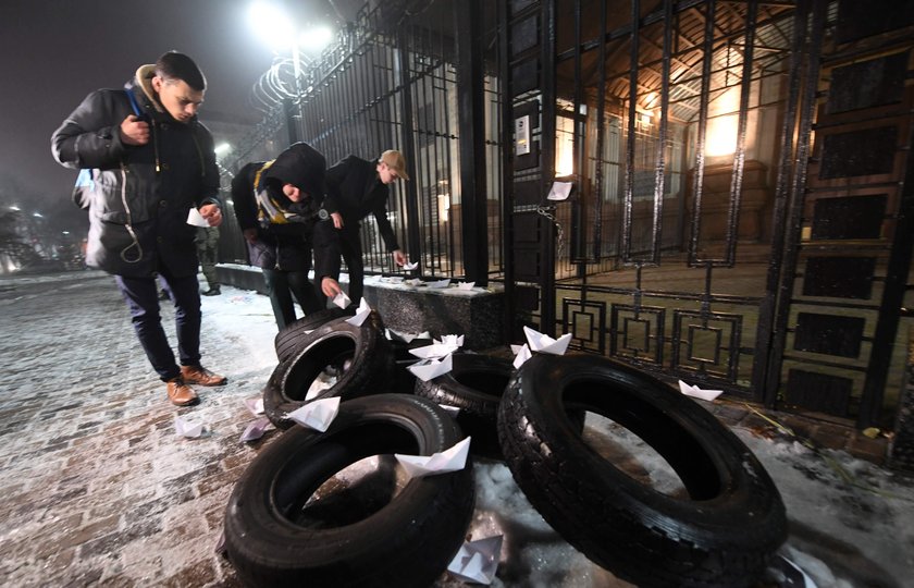 Demonstracja przed rosyjską ambasadą 