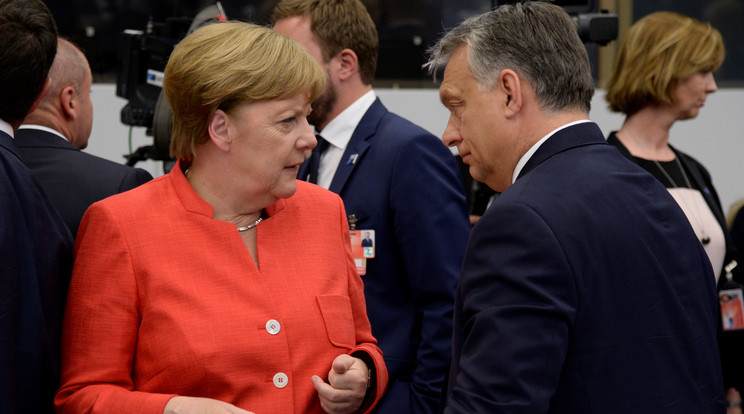 Orbán Viktornak komoly vitái vannak Merkellel / Fotó: AFP