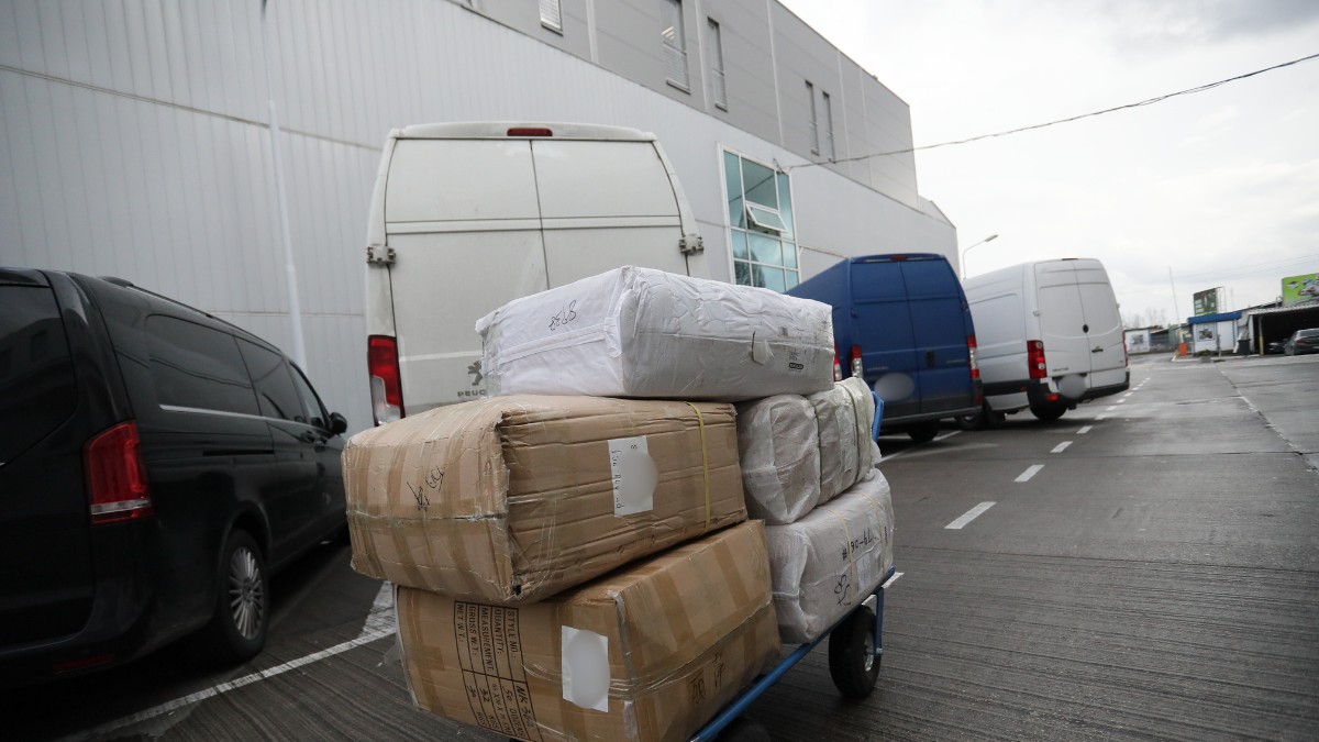 Tajemniczy szef gangu z Wólki Kosowskiej wpadł po latach. "Paweł Wietnamczyk" schował się w szafie