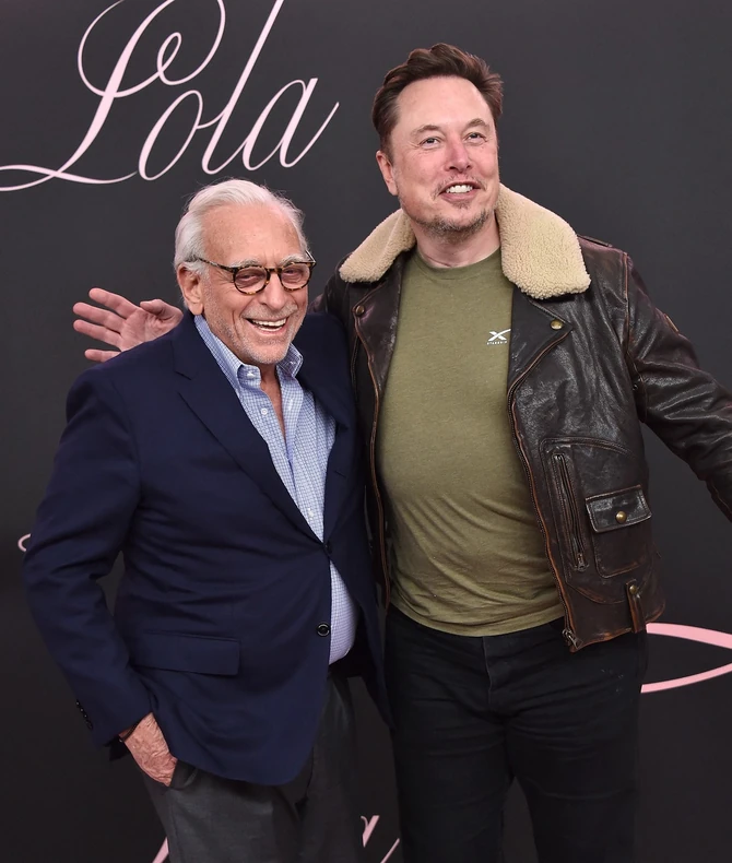 Nelson Plec i Ilon Mask