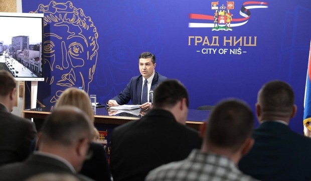 Gradonačelnik Niša Dragoslav Pavlović