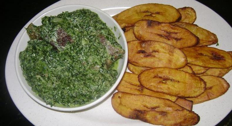 Ndole and friend plantains (dodo)