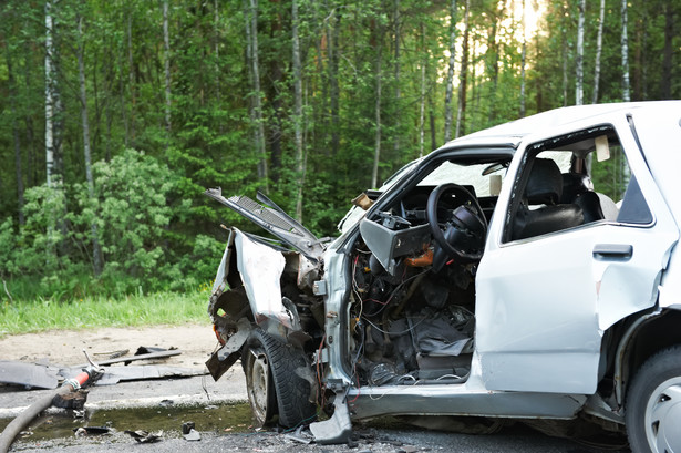 Leczenie rannego w wypadku drogowym to miliony. Kiedy płaci kierowca?
