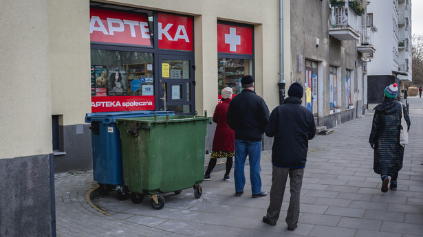 Farmaceuci będą wystawiać skierowania na szczepienia na grypę? Jest projekt MZ