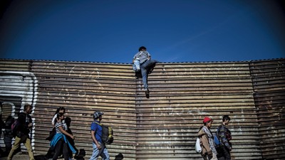 TOPSHOT-MEXICO-HONDURAS-US-MIGRATION