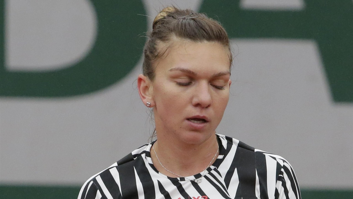 Czarne chmury zebrały się w Pekinie nad najwyżej rozstawionymi tenisistkami. W czwartek z China Open pożegnały się Karolina Pliskova, Andżelika Kerber i Simona Halep. Z głównych faworytek do końcowego triumfu słońce zaświeciło tylko Agnieszce Radwańskiej.