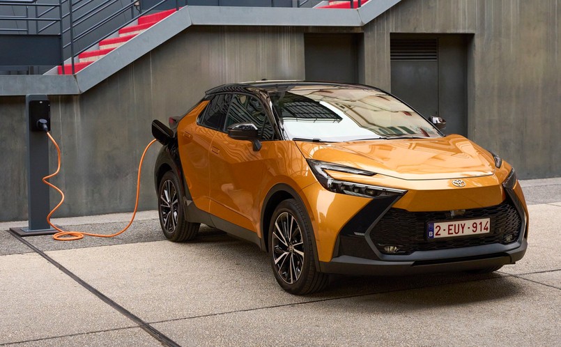 Toyota C-HR Plug-in Hybrid 2024